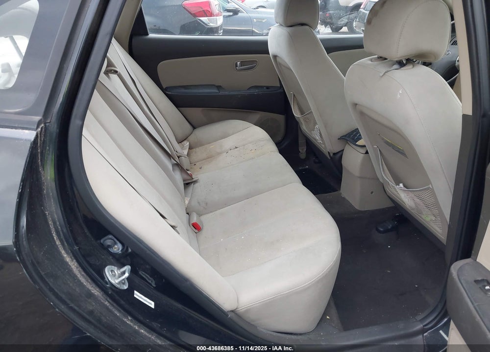 2008 HYUNDAI ELANTRA GLS/SE VIN: KMHDU46D38U569500