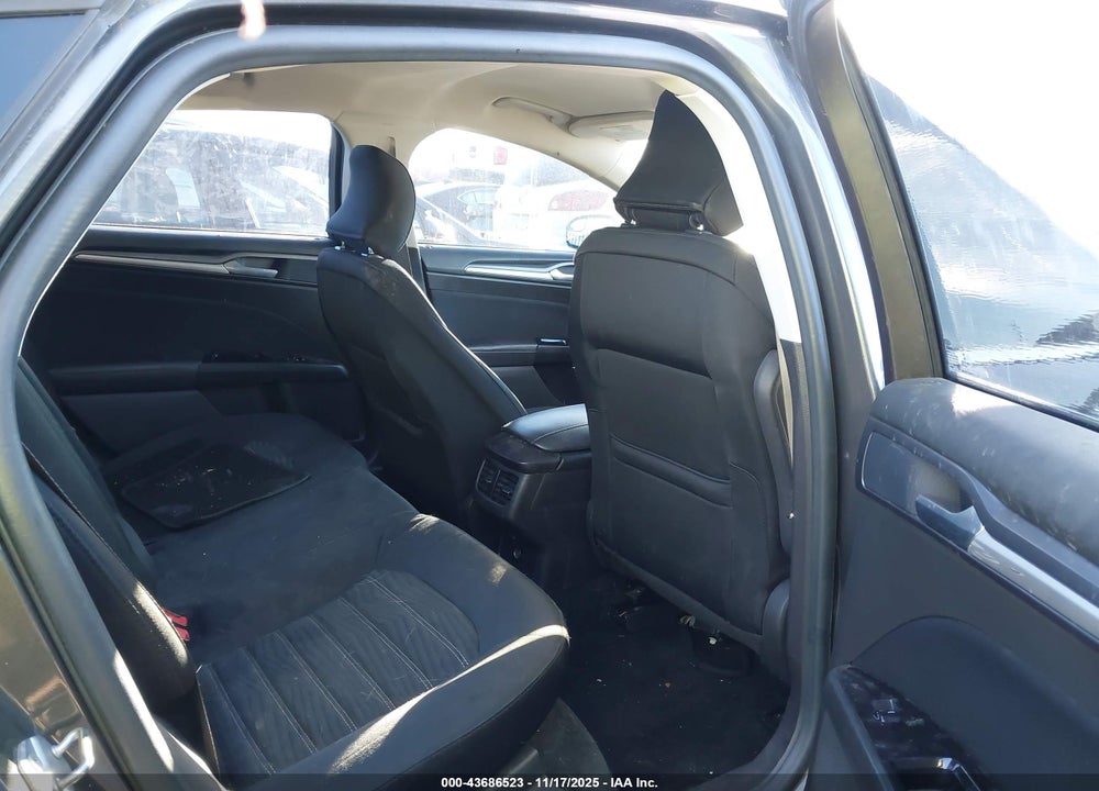 2016 FORD FUSION SE VIN: 3FA6P0H79GR219322
