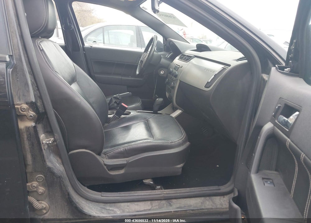 2010 FORD FOCUS SES VIN: 1FAHP3GN3AW270975