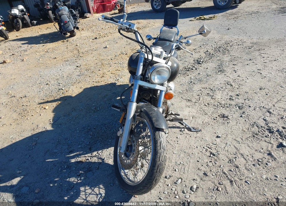 2000 YAMAHA XVS65 A VIN: JYAVM01E2YA020031