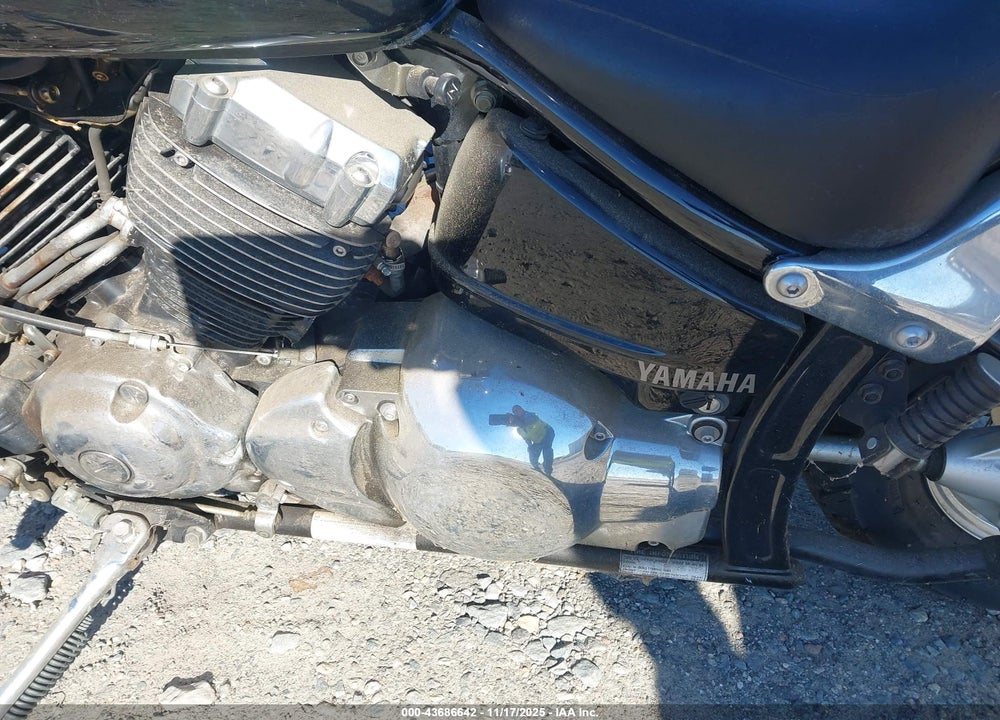 2000 YAMAHA XVS65 A VIN: JYAVM01E2YA020031