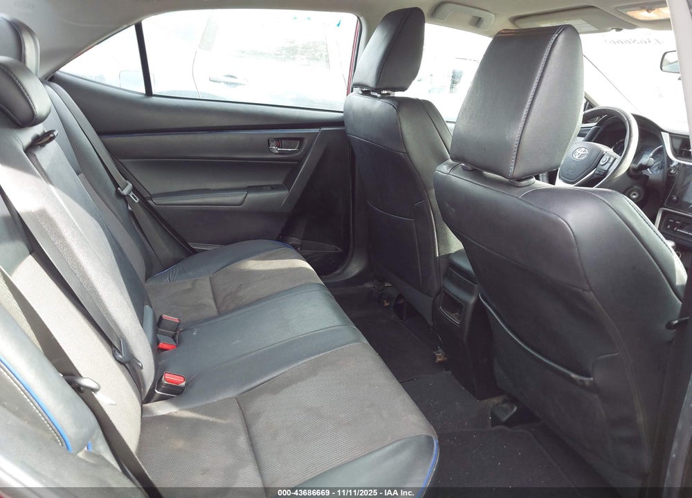 2018 TOYOTA COROLLA SE VIN: 5YFBURHE1JP803828