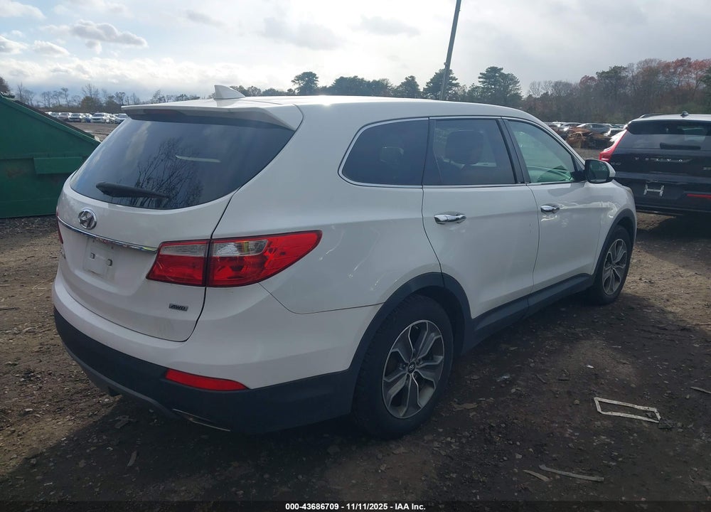 2013 HYUNDAI SANTA FE GLS VIN: KM8SMDHF8DU014137