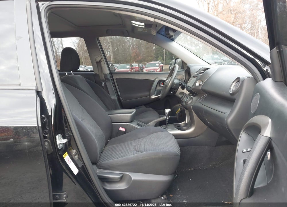 2010 TOYOTA RAV4 VIN: JTMRK4DV1A5088186