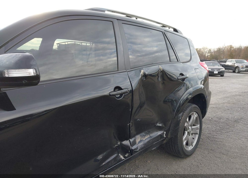2010 TOYOTA RAV4 VIN: JTMRK4DV1A5088186