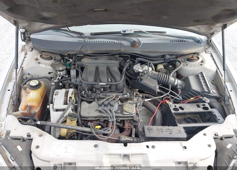 2004 FORD TAURUS SES VIN: 1FAFP55274G198561