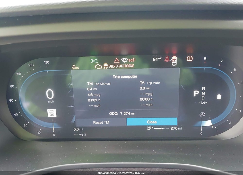 2025 VOLVO XC40 VIN: YV4L12UE8S2590268