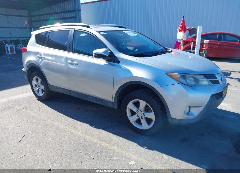 2013 TOYOTA RAV4 XLE VIN: 2T3WFREV5DW014866