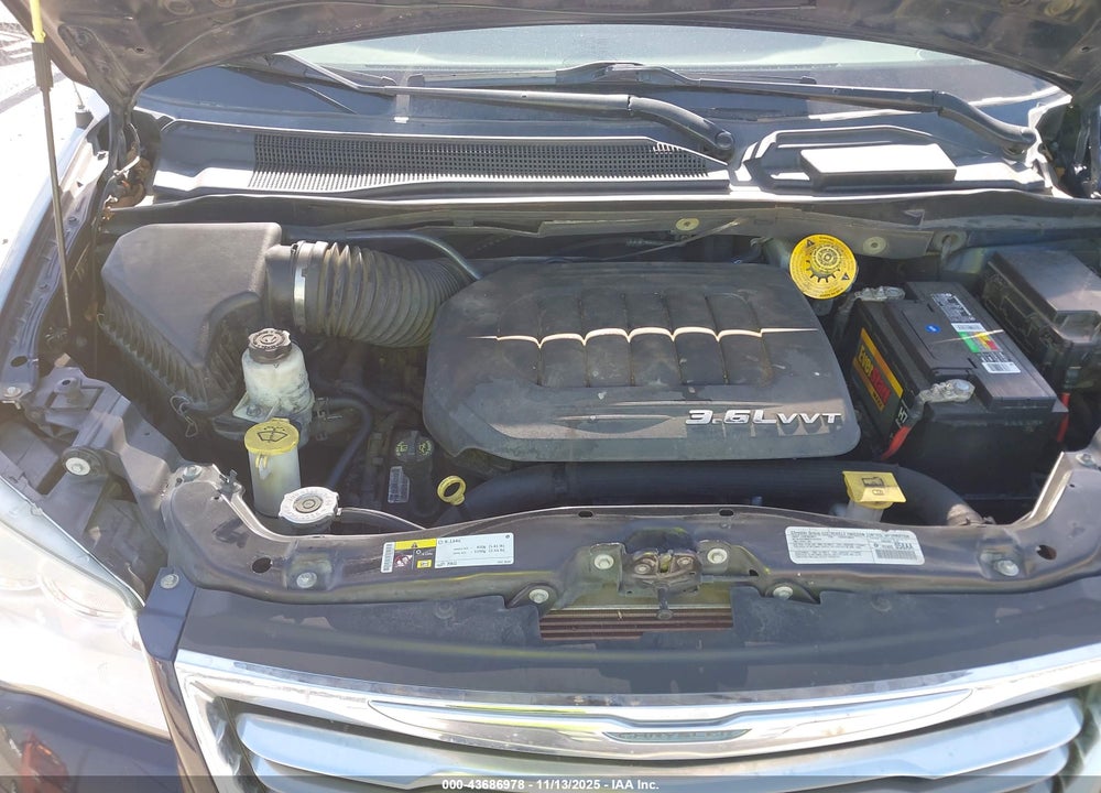 2014 CHRYSLER TOWN & COUNTRY TOURING VIN: 2C4RC1BG6ER196053