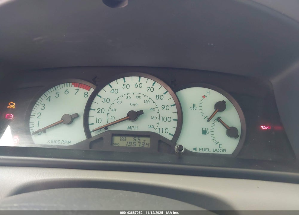2003 TOYOTA COROLLA LE VIN: 2T1BR32E93C118938
