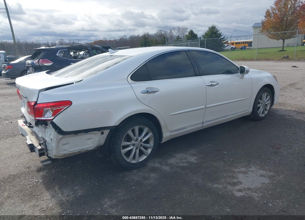 2011 LEXUS ES 350 VIN: JTHBK1EG4B2421059