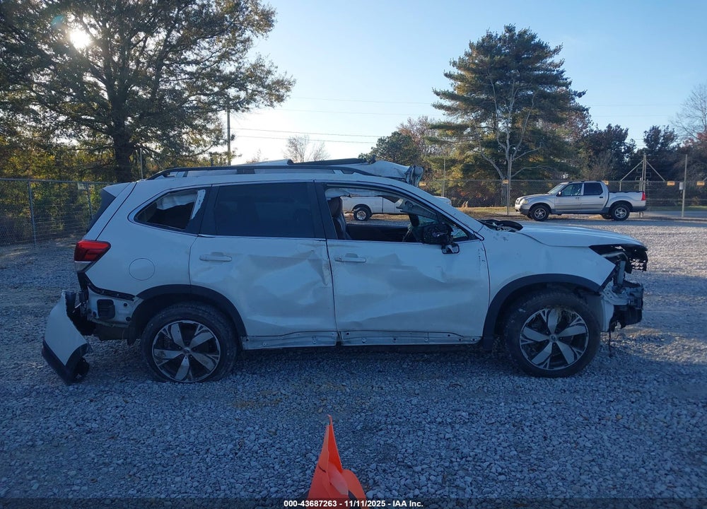 2020 SUBARU FORESTER TOURING VIN: JF2SKAXC5LH580703
