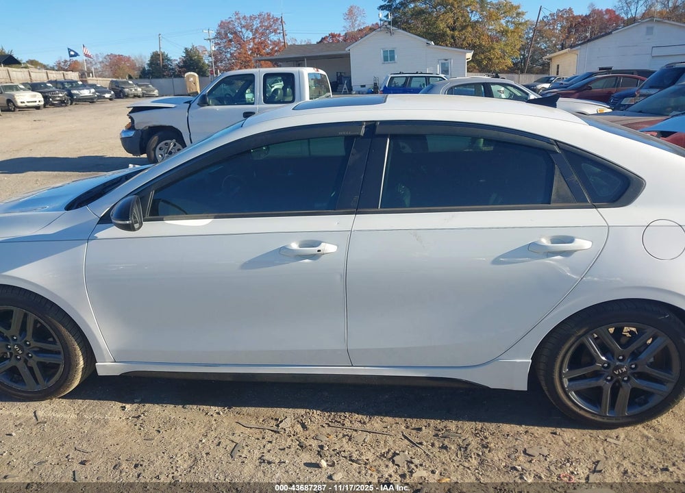 2020 KIA FORTE GT LINE VIN: 3KPF34AD1LE178280
