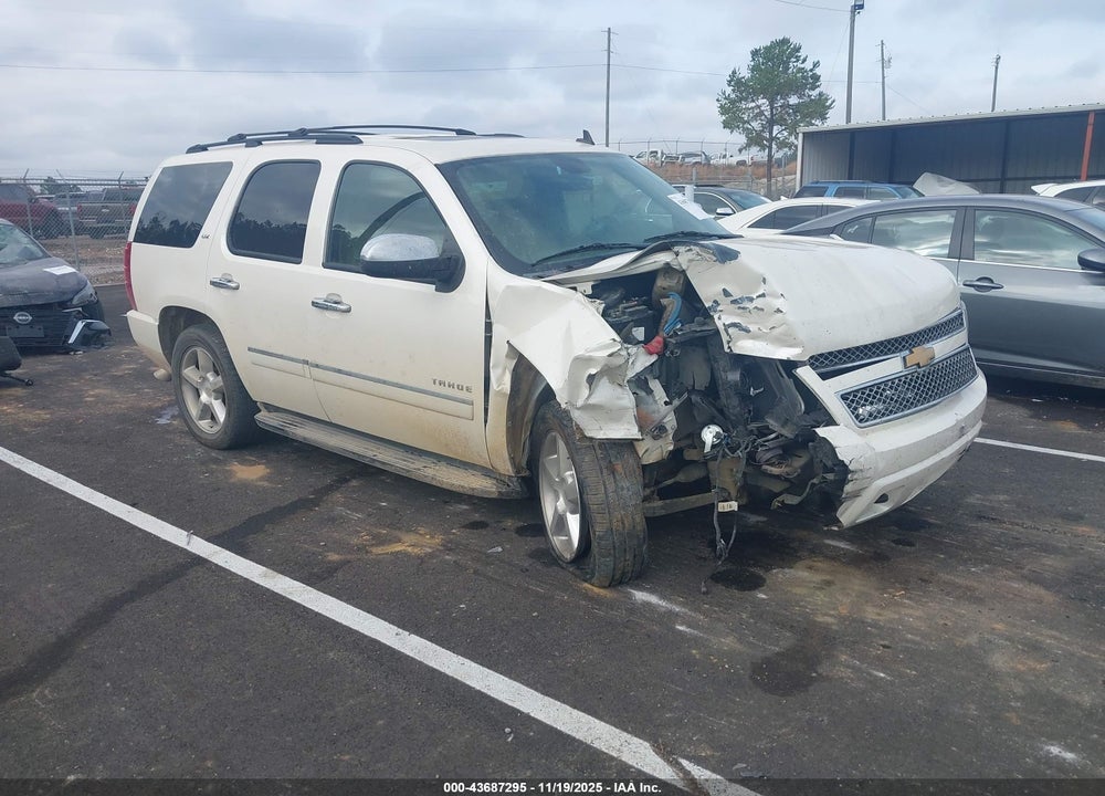 2013 CHEVROLET TAHOE LTZ VIN: 1GNSCCE04DR357636