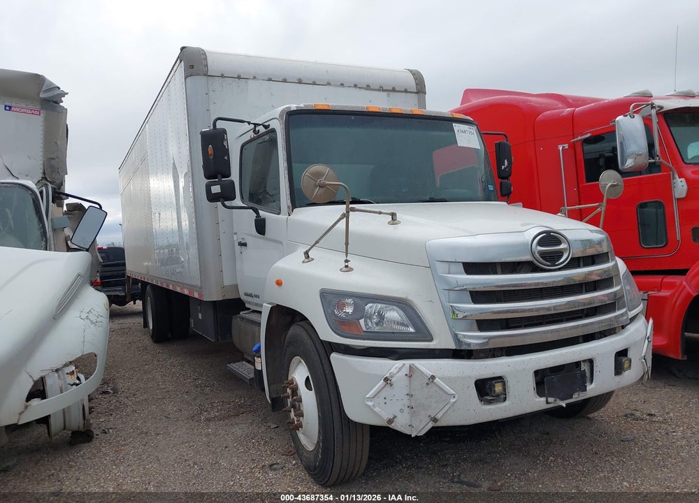 2017 HINO 268/338 VIN: 5PVNV8JV0H4S56563