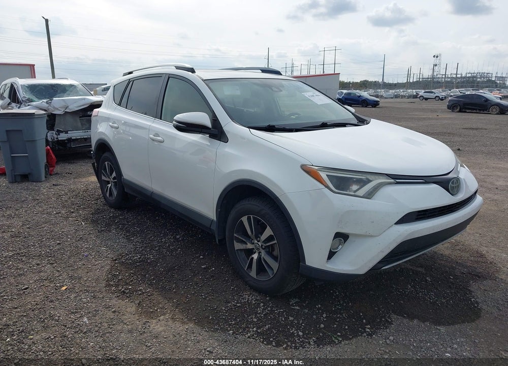 2018 TOYOTA RAV4 XLE VIN: JTMWFREV4JJ736484