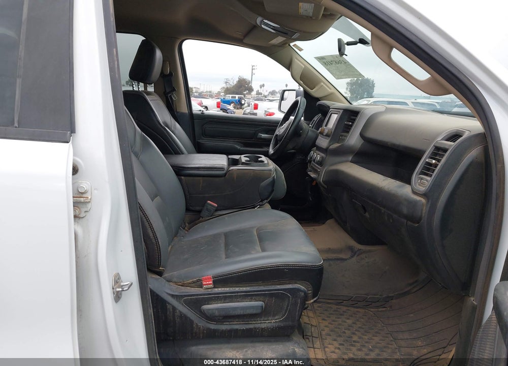2020 RAM 1500 TRADESMAN 4X4 6'4 BOX VIN: 1C6RRFCG6LN361711