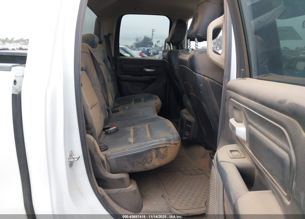 2020 RAM 1500 TRADESMAN 4X4 6'4 BOX VIN: 1C6RRFCG6LN361711