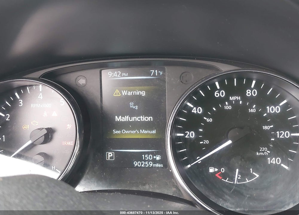2017 NISSAN ROGUE SV VIN: 5N1AT2MT2HC744426