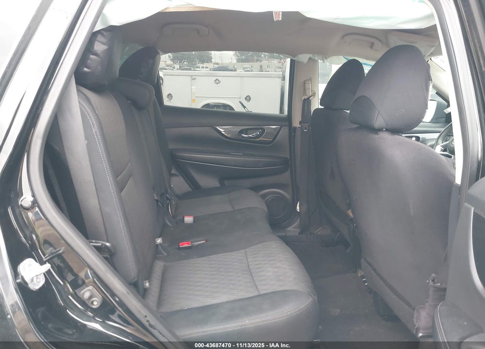 2017 NISSAN ROGUE SV VIN: 5N1AT2MT2HC744426