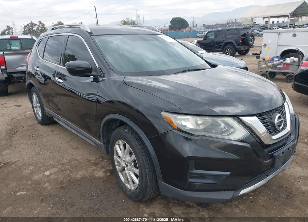 2017 NISSAN ROGUE SV VIN: 5N1AT2MT2HC744426