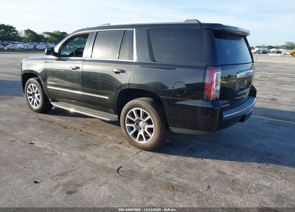 2018 GMC YUKON DENALI VIN: 1GKS1CKJ6JR235758