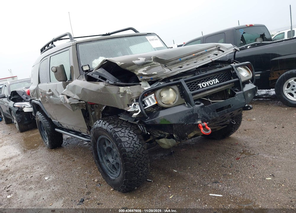 2008 TOYOTA FJ CRUISER VIN: JTEBU11FX8K004199