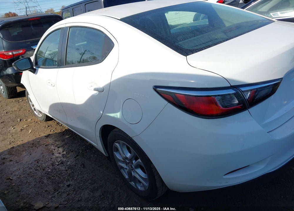 2018 TOYOTA YARIS IA VIN: 3MYDLBYV4JY319785