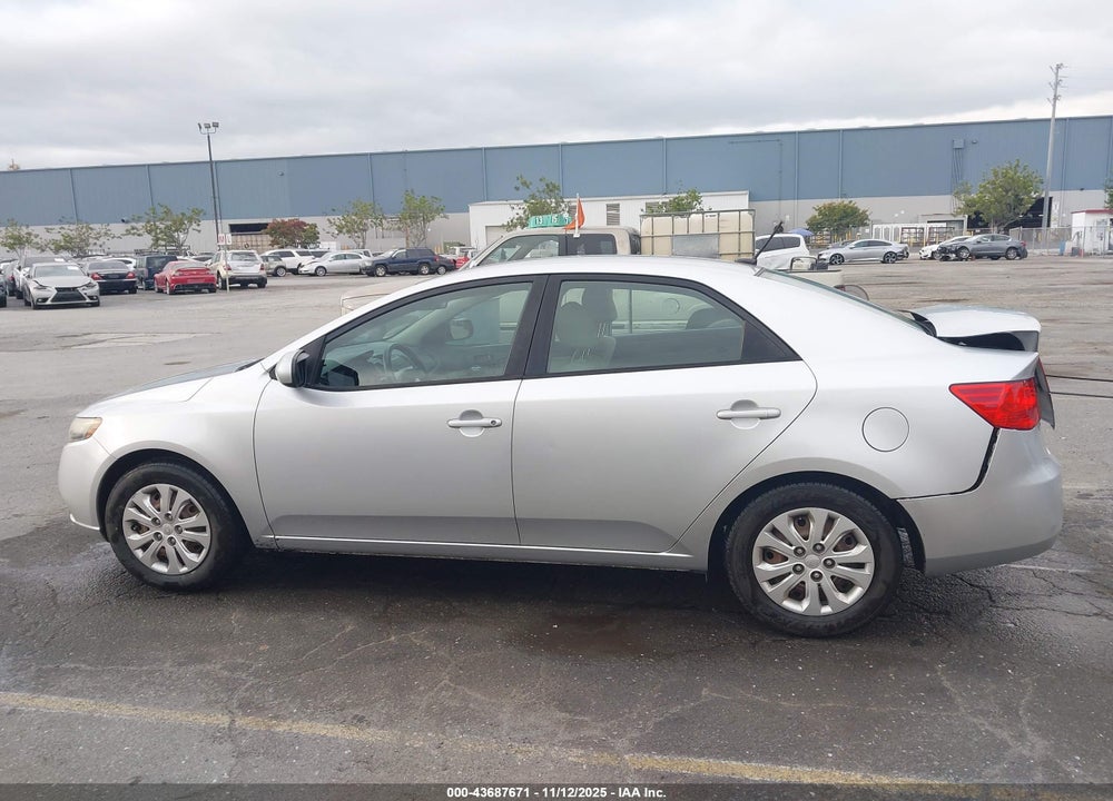 2013 KIA FORTE LX VIN: KNAFT4A28D5723383