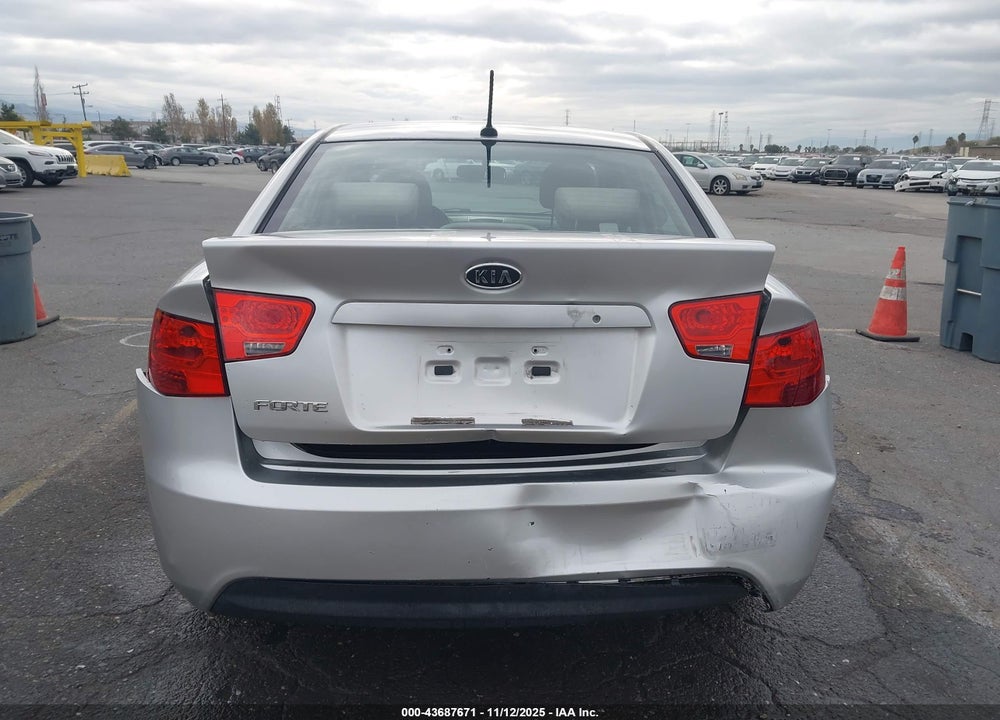 2013 KIA FORTE LX VIN: KNAFT4A28D5723383