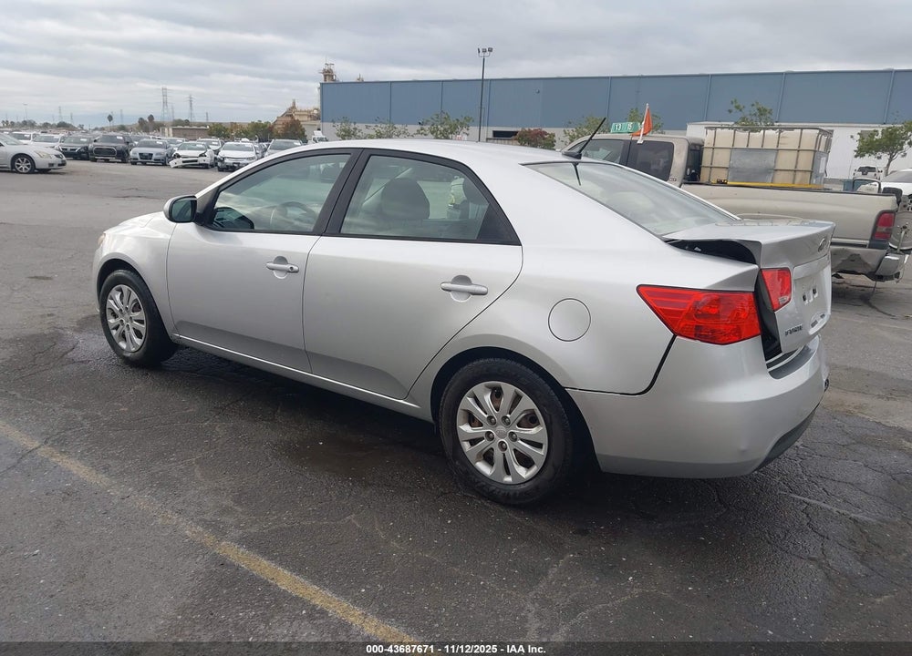 2013 KIA FORTE LX VIN: KNAFT4A28D5723383