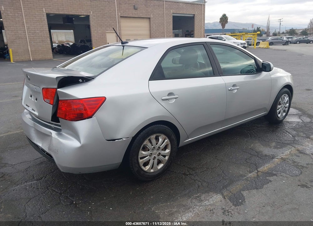 2013 KIA FORTE LX VIN: KNAFT4A28D5723383