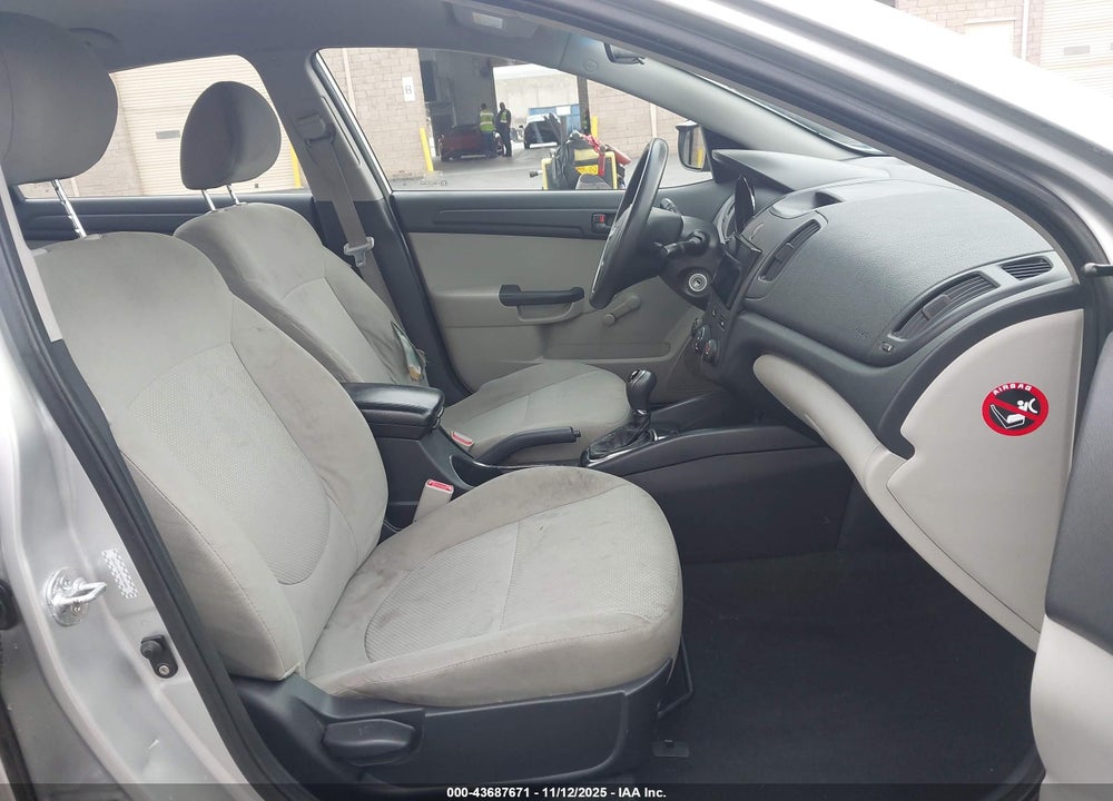 2013 KIA FORTE LX VIN: KNAFT4A28D5723383