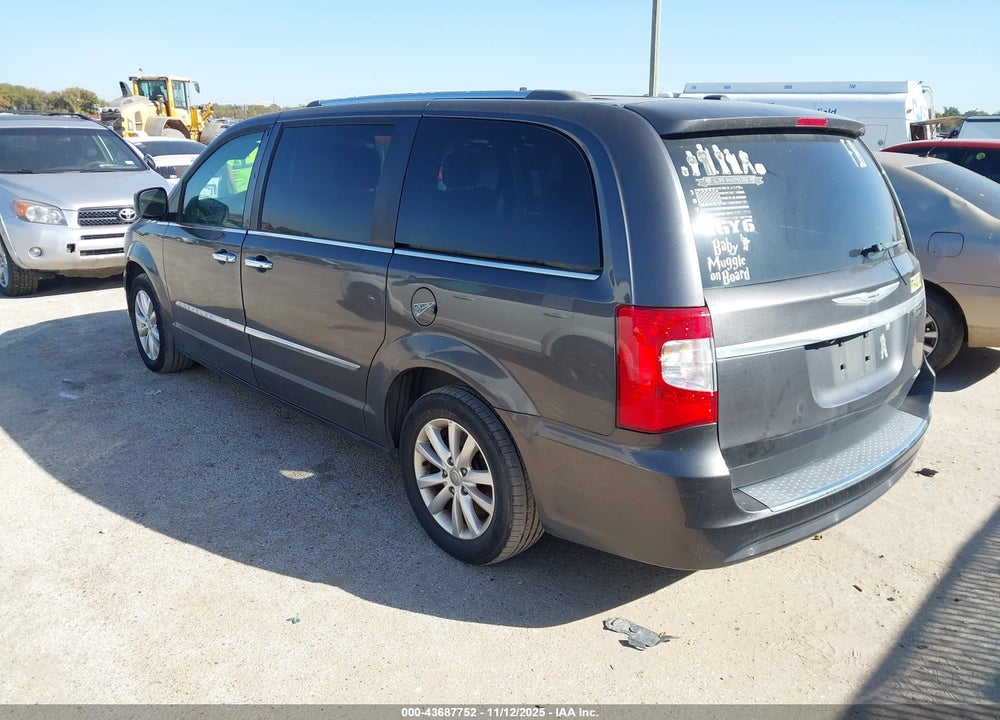 2015 CHRYSLER TOWN & COUNTRY LIMITED PLATINUM VIN: 2C4RC1GG5FR754162