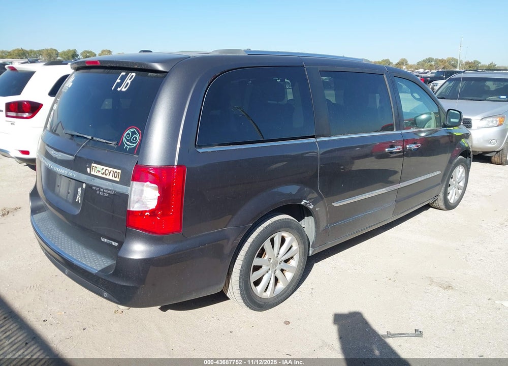 2015 CHRYSLER TOWN & COUNTRY LIMITED PLATINUM VIN: 2C4RC1GG5FR754162