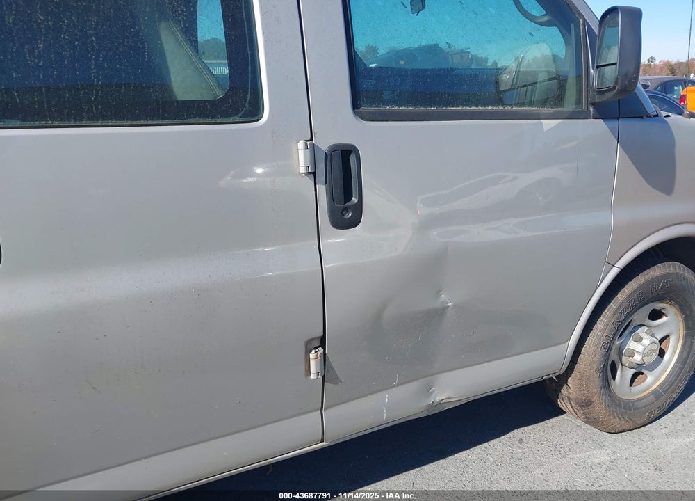 2008 CHEVROLET EXPRESS WORK VAN VIN: 1GCFG15X281157469