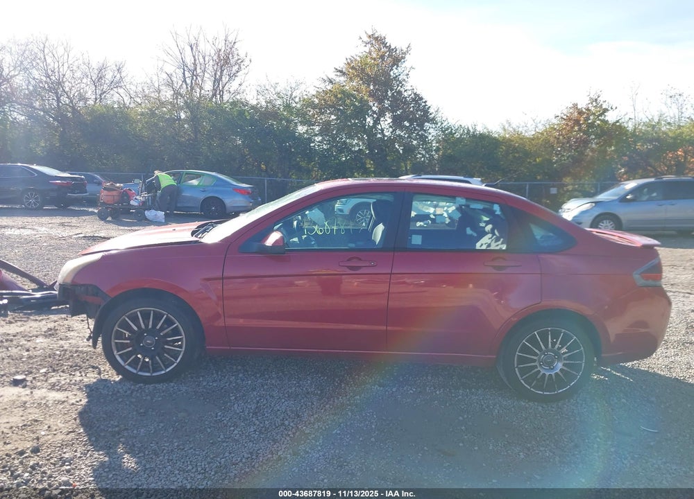 2011 FORD FOCUS SES VIN: 1FAHP3GN8BW127487