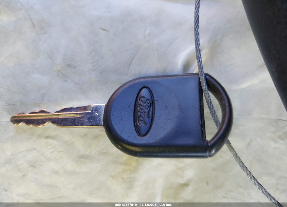 2011 FORD FOCUS SES VIN: 1FAHP3GN8BW127487
