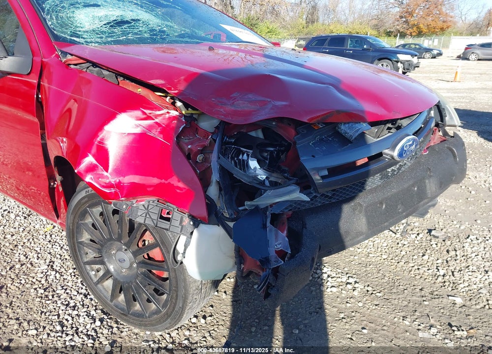 2011 FORD FOCUS SES VIN: 1FAHP3GN8BW127487