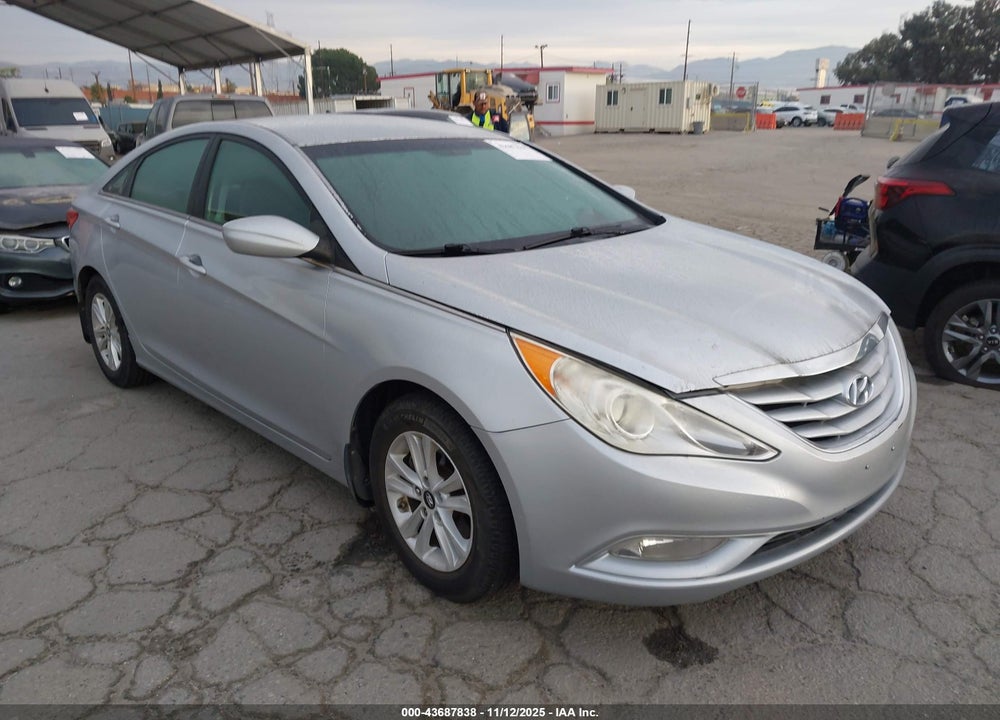 2013 HYUNDAI SONATA GLS VIN: 5NPEB4AC9DH692073
