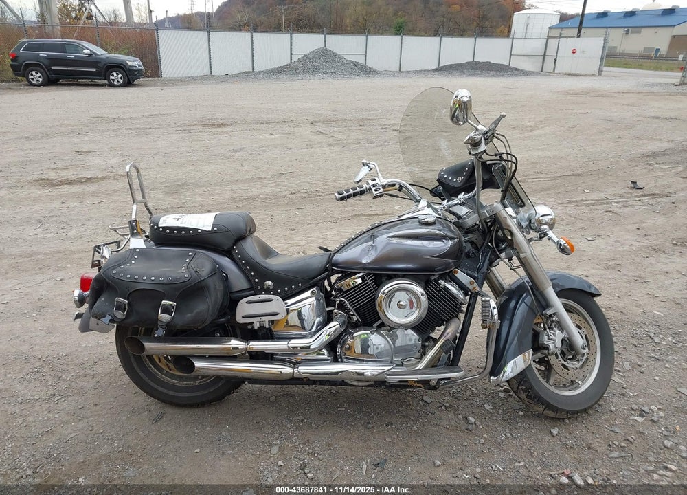 2004 YAMAHA XVS1100 A VIN: JYAVP11E44A058643