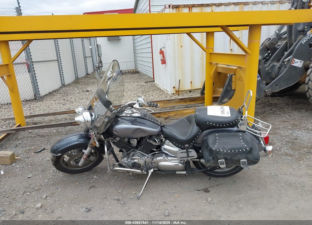 2004 YAMAHA XVS1100 A VIN: JYAVP11E44A058643