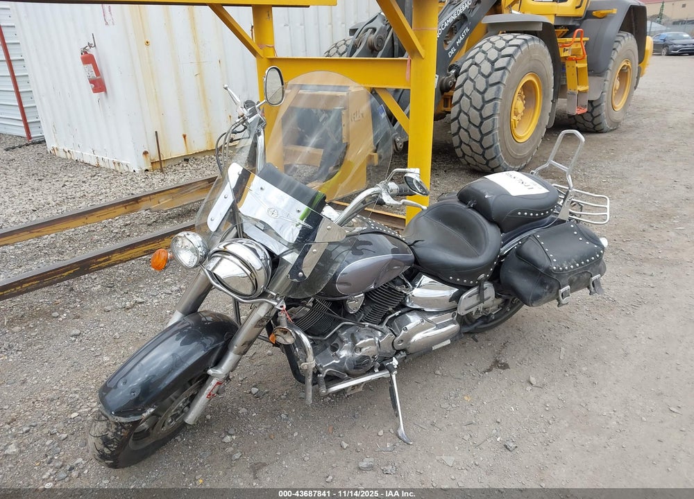 2004 YAMAHA XVS1100 A VIN: JYAVP11E44A058643