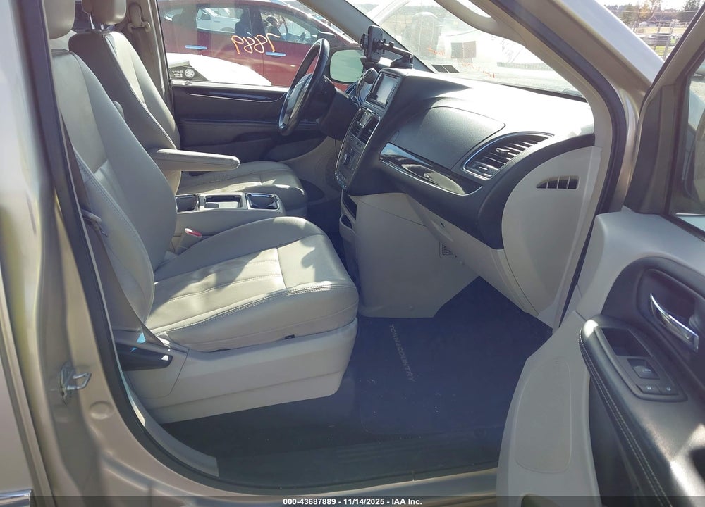 2013 CHRYSLER TOWN & COUNTRY TOURING VIN: 2C4RC1BG4DR667910