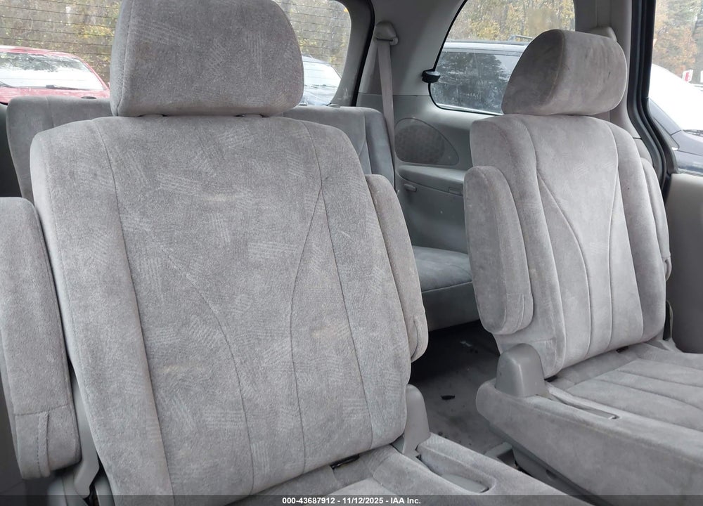2002 MAZDA MPV ES/LX VIN: JM3LW28J520305945