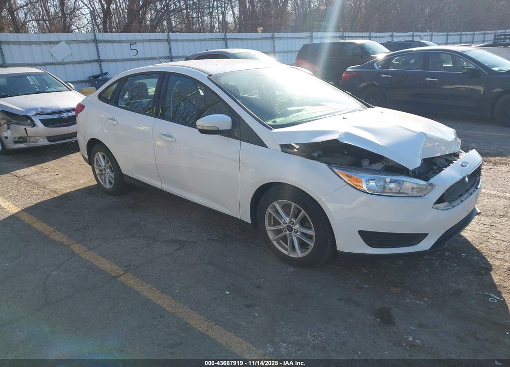 2018 FORD FOCUS SE VIN: 1FADP3FE4JL296499