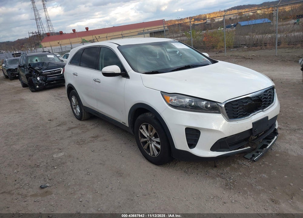 2019 KIA SORENTO 2.4L LX VIN: 5XYPGDA35KG574925