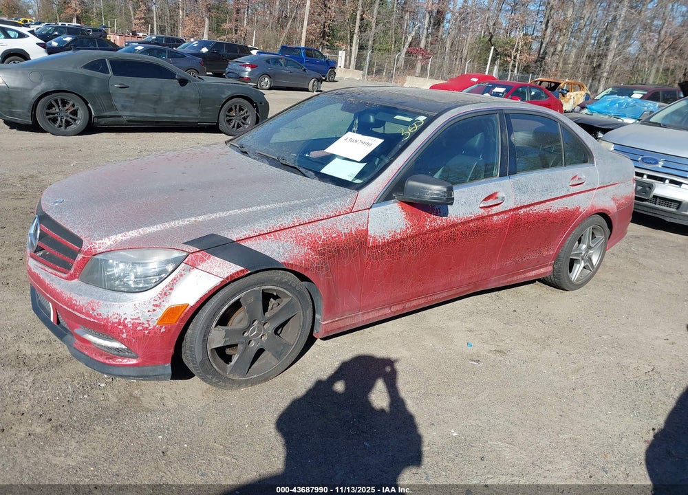 2011 MERCEDES-BENZ C 300 SPORT VIN: WDDGF5EB3BF631643