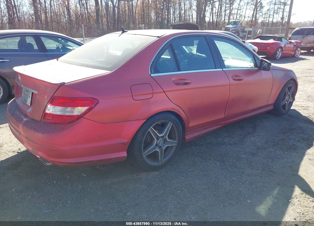 2011 MERCEDES-BENZ C 300 SPORT VIN: WDDGF5EB3BF631643