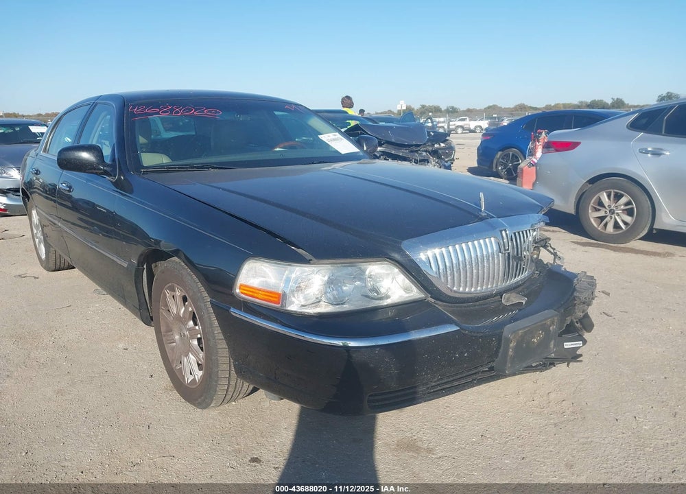 2011 LINCOLN TOWN CAR SIGNATURE LIMITED VIN: 2LNBL8CV9BX751734